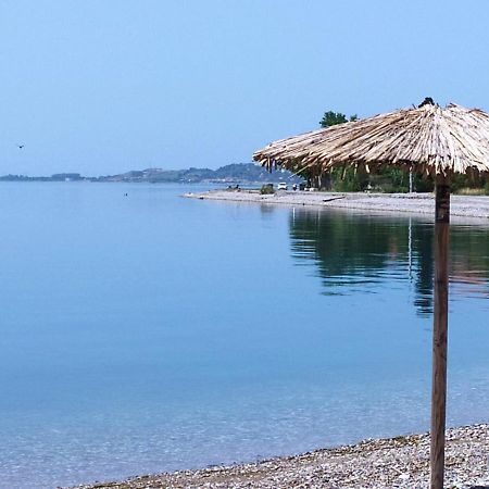 Nafpaktos Beach Apartment Exterior foto